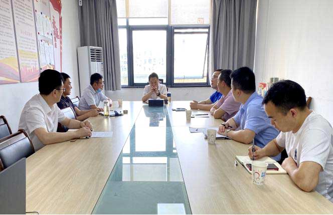 區(qū)國投集團(tuán)召開菜市場(chǎng)納統(tǒng)工作推進(jìn)會(huì)