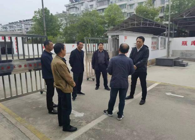 區(qū)國投集團總經理邵楠一行至液化氣公司開展節(jié)前安全生產檢查