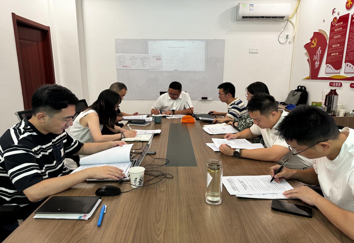 合規(guī)先行，穩(wěn)健致遠(yuǎn)