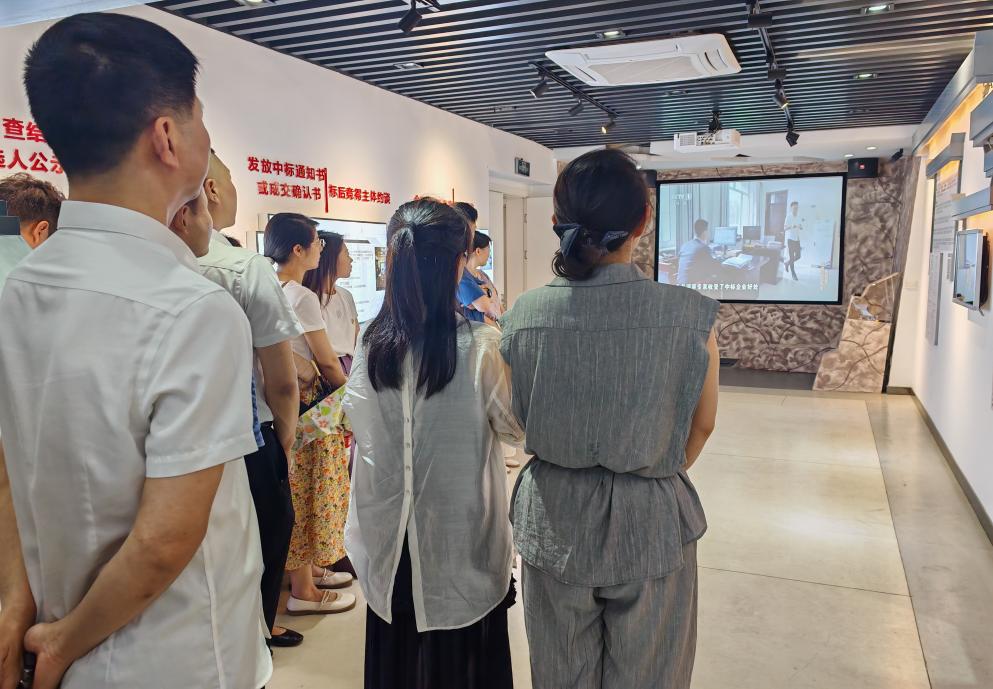 屯溪區(qū)國投集團(tuán)黨委開展慶祝中國共產(chǎn)黨成立104周年系列活動(dòng)