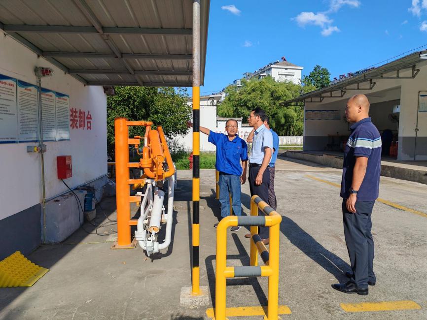 筑牢安全防線    護航國慶佳節(jié)  區(qū)國投集團昱燃液化氣公司全面開展“國慶、中秋”節(jié)前安全檢查